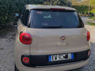 500l living 0.9 t.air t. natural power lounge 80cv