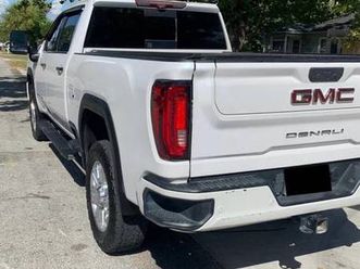 GMC SIERRA DENALI 2022-gmc-sierra-denali-duramax-2500hd-diesel