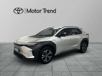 | 2wd style | p-sensorer | backkamera | keyless |