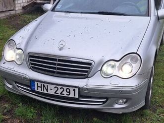 mercedes c320, cena 2 500 €. мотор , ходовая в идеале всегда и вовремя 642. кузову ухаживалась - sludinājumi