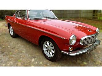 a gorgeous 1967 volvo 1800s, very nicely restored a vendre