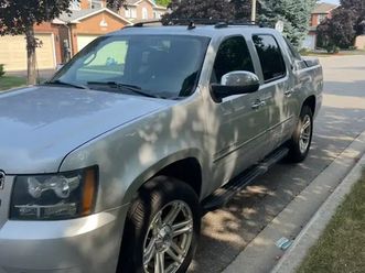 2013 chevy avalanche