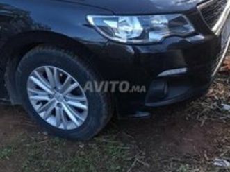 je mets en vente ma voiture peugeot 301