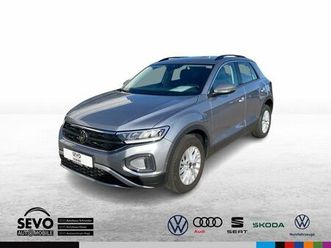 volkswagen t-roc 1.5 tsi dsg life v-cokp ahk sthz led klim