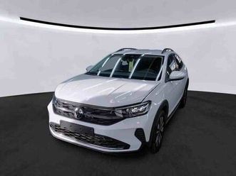 volkswagen taigo move,dsg,ahk,acc,led,kamera,navi