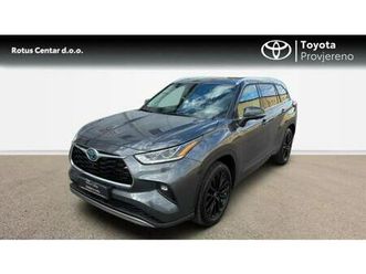 toyota highlander 2,5, 2023 god.