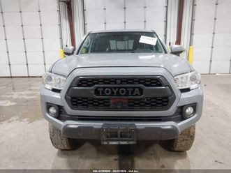 toyota tacoma * sr5 v6 * carfax * крайна цена* клип