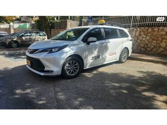 4x2 xle היברידי אוט׳ מיניוואן / mpv 7 מק 5 דל 2.5 (189 כ״ס)