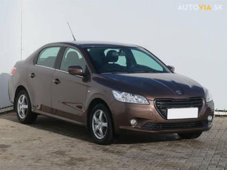 peugeot 301 access 1.2 puretech serv.kniha, tempomat, park. senzory za 6 300 €