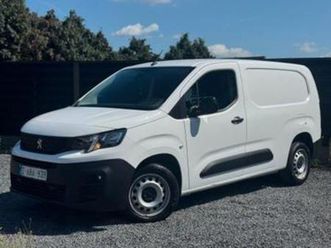 ② peugeot partner 1.5 hdi 130pk l2 bj2022 55000km's nav camera — camionnettes & utilitaires — 2ememain
