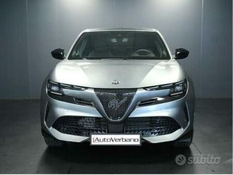 alfa romeo junior 1.2 145 cv hybrid edct6 q4-pro