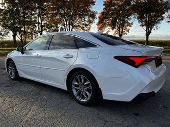 toyota avalon an. 2019