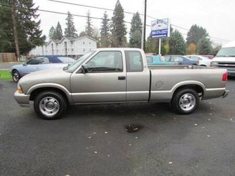 2002 gmc sonoma sl 3 door v6 automatic with 110k miles