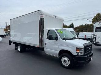 2024 ford e350 cutaway van **16ft box with tuck-under liftgate**