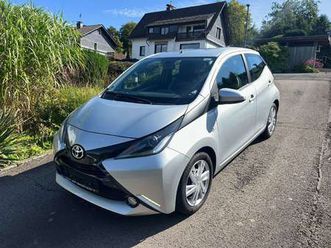 aygo 5-türer x-play touch