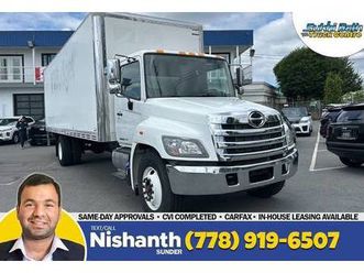2019 hino 338 26' box + liftgate + hydraulic brakes