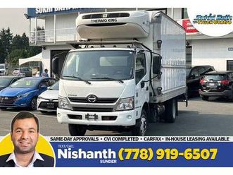 2020 hino 195 16' reefer box + power tuckaway liftgate