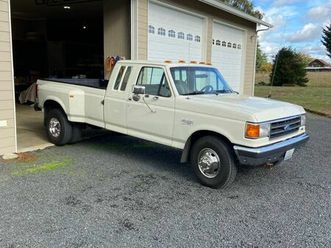 FORD F350 ford-f350-xlt-lariat