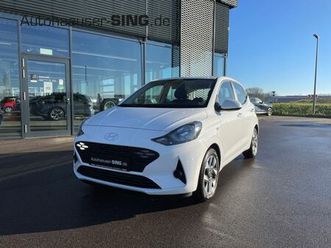 hyundai i10 79 ps alu navi kamera pdc hi tempomat ac/aa