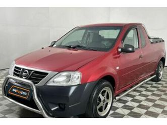 2017 nissan np200 1.6 a/c safety pack