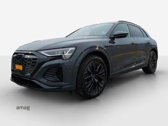 q8 55 e-tron black edition