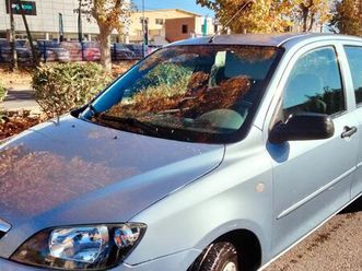 mazda 2 , bon état, estimée 3000 euros par expert suite à travaux carrosserie