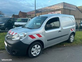11 900 e ht - renault kangoo 3 places dci 95 cv gps / climatisation / regulateur / tel / etageres / radars ar