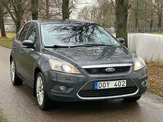 ford focus 1.8 flexifuel titanium, svansksåld.