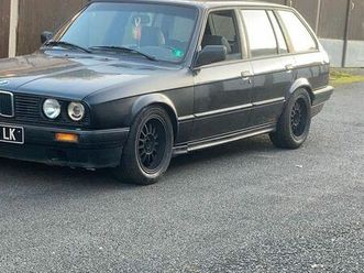e30 touring 320i/325i