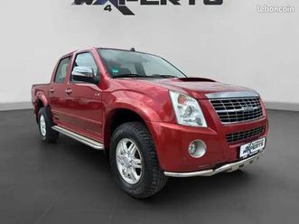 isuzu d-max 3.0 td 163ch - double cab - automatique - attelage