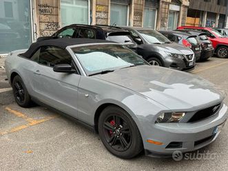 ford mustang cabrio 2010 - v6 4.0 - originale usa