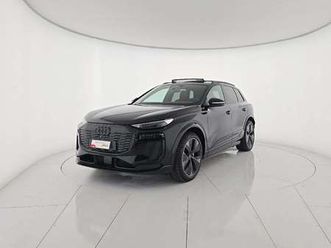 sq6 e-tron quattro sport attitude