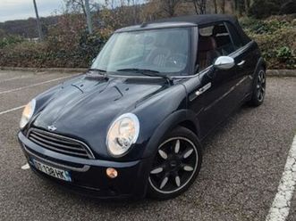 mini cooper cabriolet r52 sidewalk