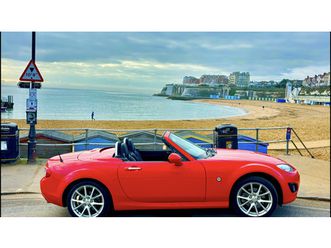 2011 mazda mx-5 rouge manuel, 6 vitesses conduite à droit...