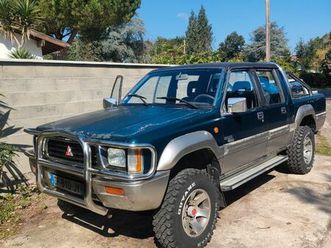 pick-up 4*4 mitsubishi