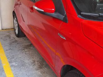 fiat lindíssimo com baixa quilometragem. única dona.