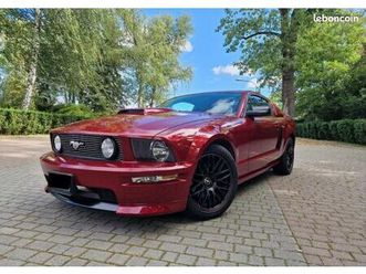 ford mustang coupé v8 4.6 304ch