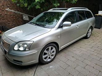 toyota avensis 2,4 automatik executive