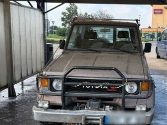 toyota land cruiser lj70