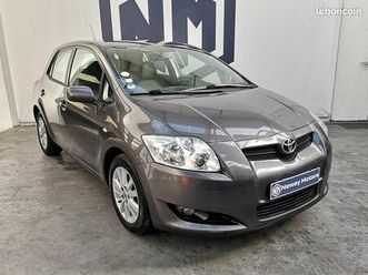 toyota auris 124 vvt-i berline linéa sol phase 1