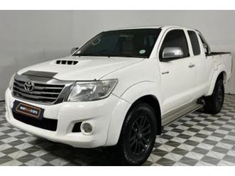 2012 toyota hilux 3.0 d-4d raider xtra-cab