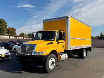 2019 international 4300 diesel 26ft box truck cummins 6.7