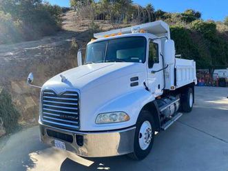 2008 mack dump truck - pinnacle for sale