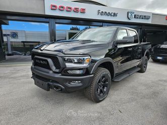 crew cab 4x4 5.7 v8 hemi rebel