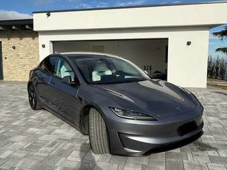 performance dual motor awd