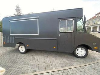 p30 step van foodtruck