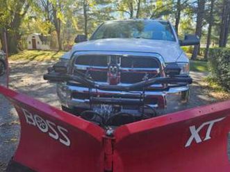 3500 dodge ram crew cab v8 6.4 l hemi