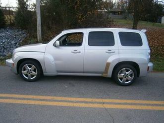 2011 chevy hhr- lt . 4 dr. suv. auto. full pwr. runs great ec !!