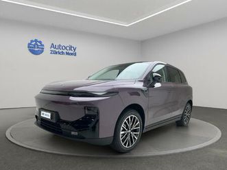 leapmotor b10 design: réserver un essai sur route !