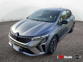 v 2023 1.0 tce techno 90cv